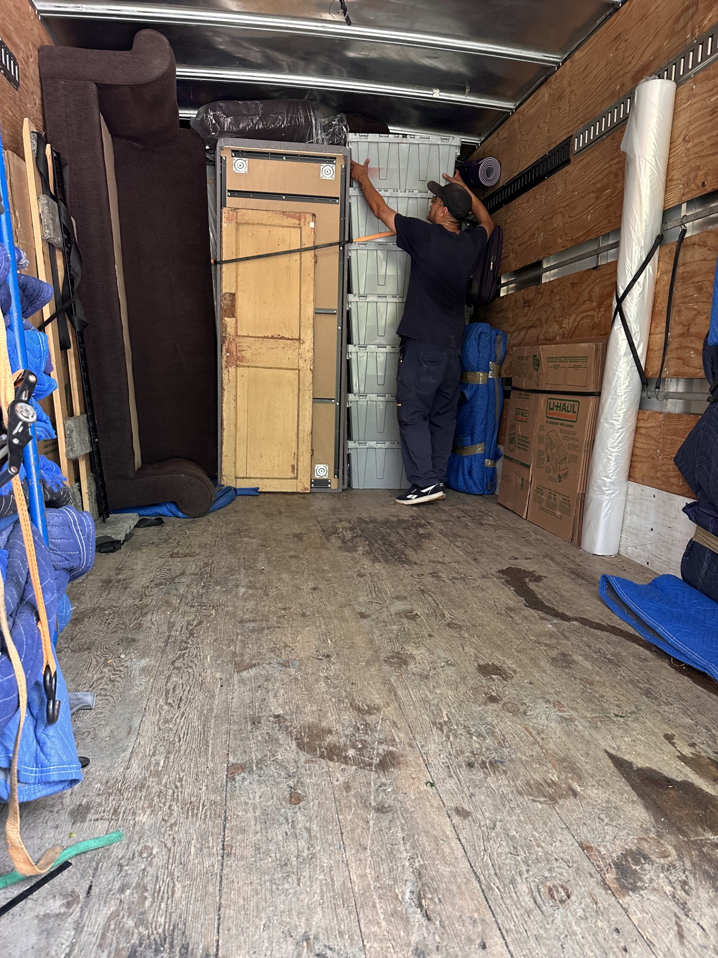 Moving pictures with trucks, boxes and movers