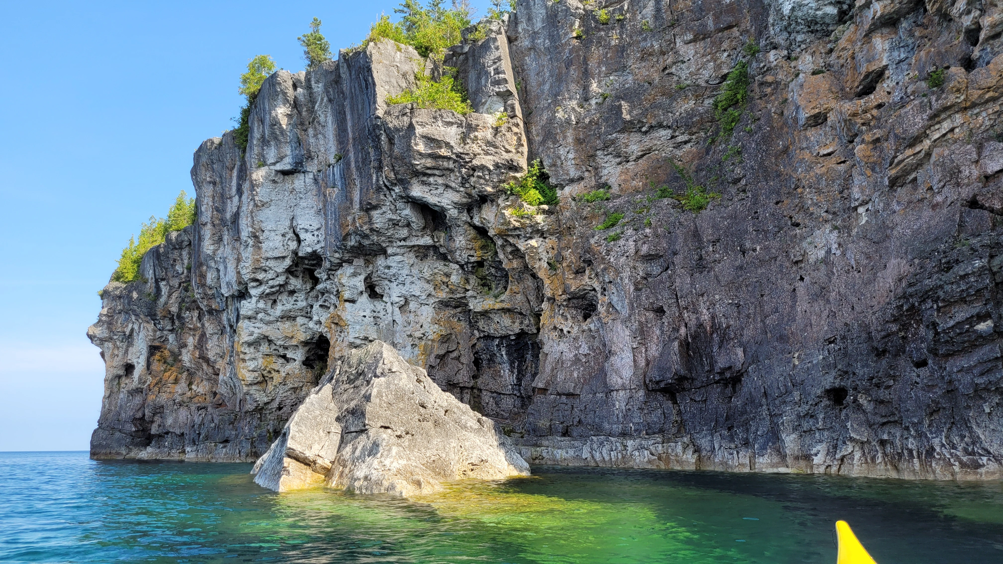 Halfway Rock Point along the Bruce Peninsula National Park shoreline