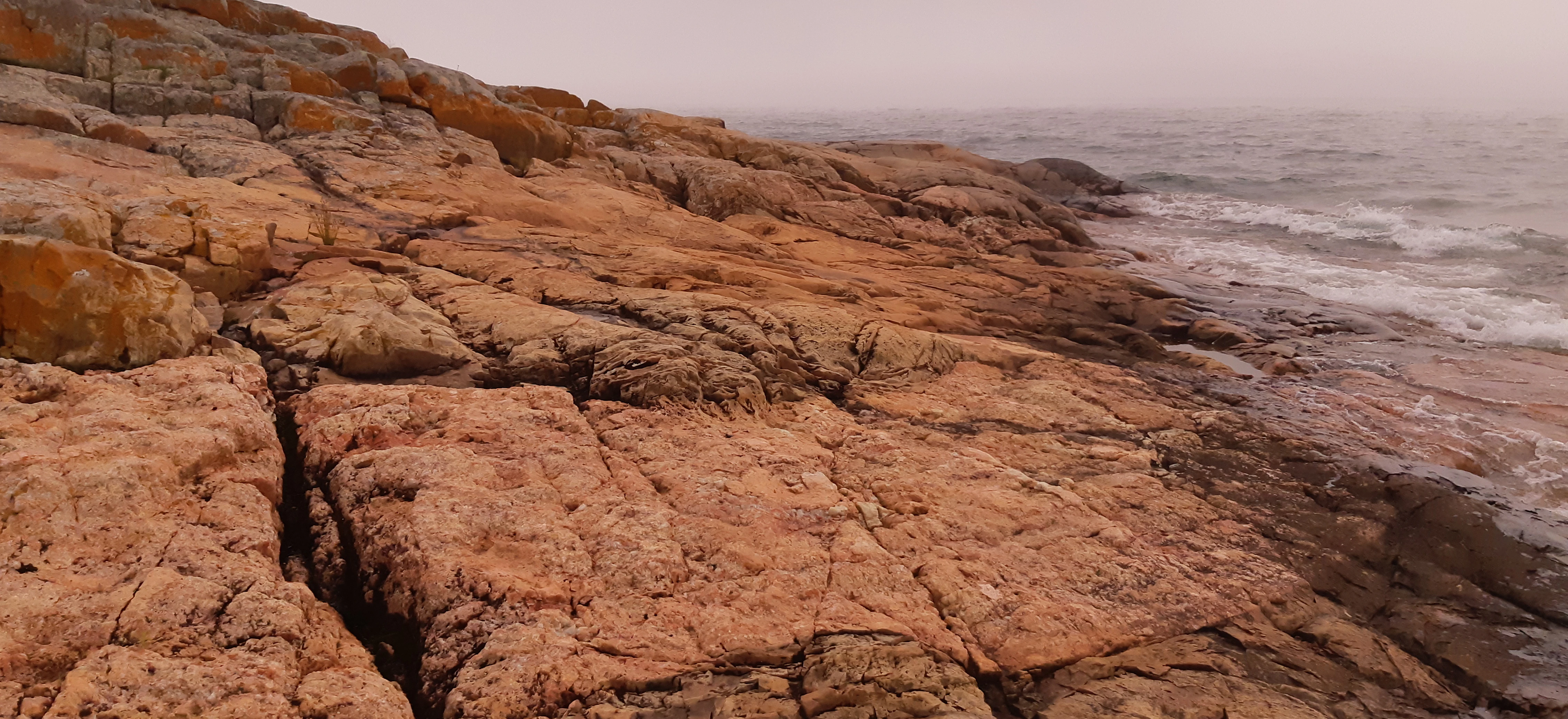 Precambrian granite shoreline of Phillip Edward Island